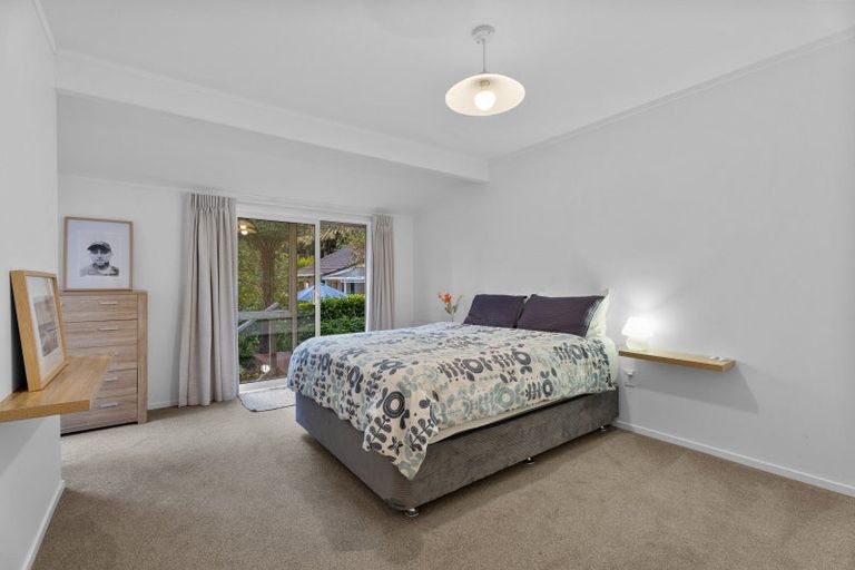 Photo of property in 74 Waima Crescent, Titirangi, Auckland, 0604