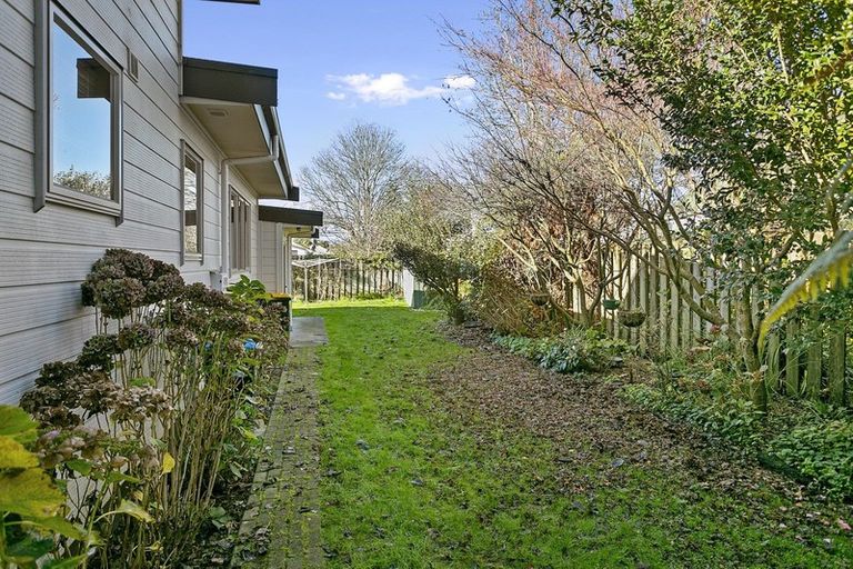 Photo of property in 27c Hamilton Road, Cambridge, 3434