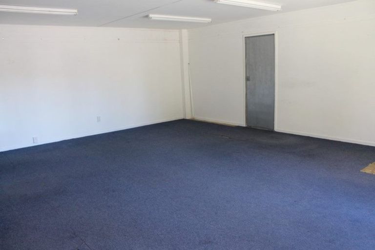 Photo of property in 4/29 Main Road, Tawa, Wellington, 5028