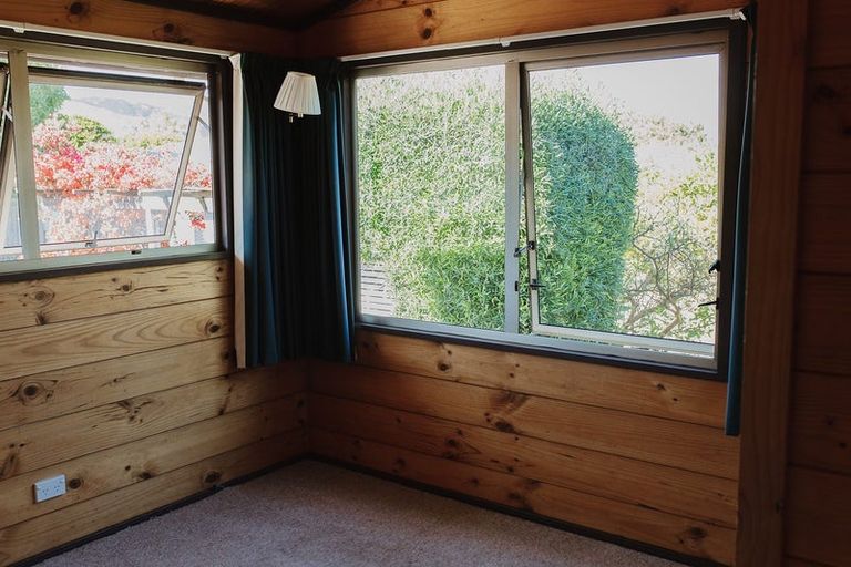 Photo of property in 7 Kanawa Street, Waikanae, 5036