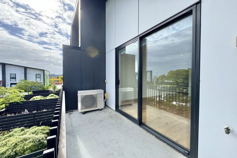 Photo of property in 12/283 Brougham Street, Sydenham, Christchurch, 8023