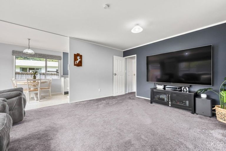 Photo of property in 3 Rakaia Grove, Wainuiomata, Lower Hutt, 5014