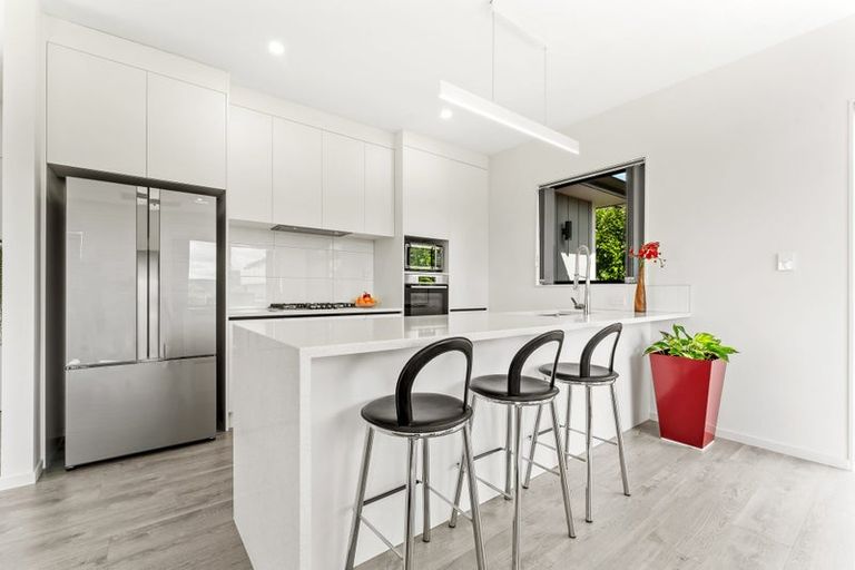 Photo of property in 35 Bella Vista Drive, Gulf Harbour, Whangaparaoa, 0930