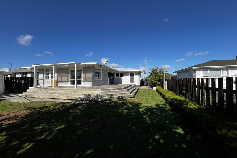 Photo of property in 51 Power Street, Levin, 5510