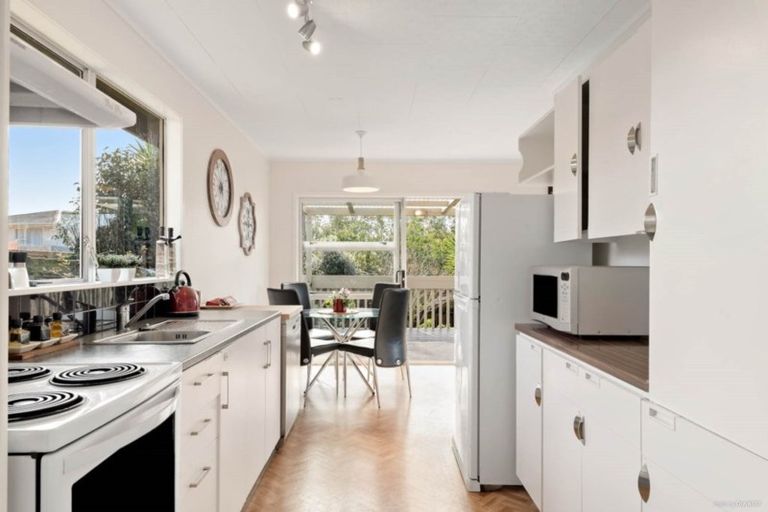 Photo of property in 42a Forest Hill Road, Henderson, Auckland, 0612