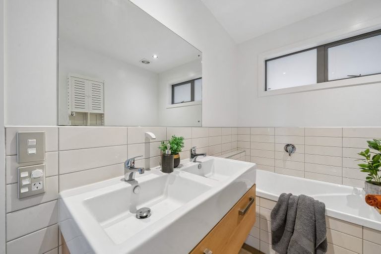 Photo of property in 9 Mauldeth Terrace, Churton Park, Wellington, 6037