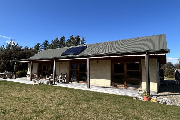 Photo of property in 165 Cemetery Road, Lake Hawea, 9382