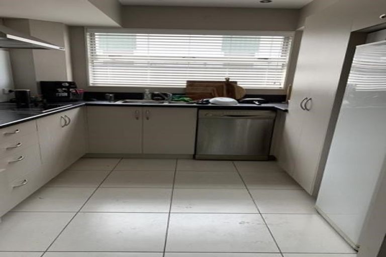 Photo of property in 30a Lyndon Street, Riccarton, Christchurch, 8041