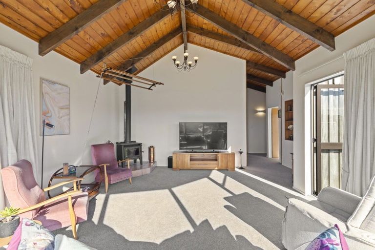 Photo of property in 62e Poplar Grove, Whalers Gate, New Plymouth, 4310