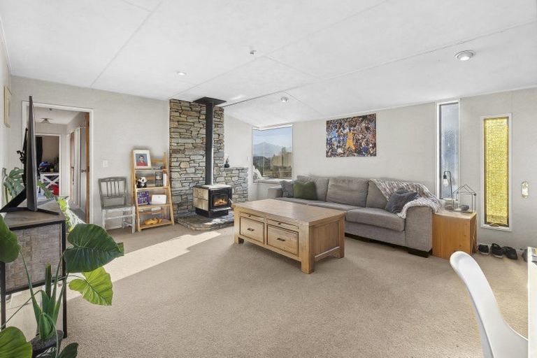 Photo of property in 37 Hunter Crescent, Wanaka, 9305
