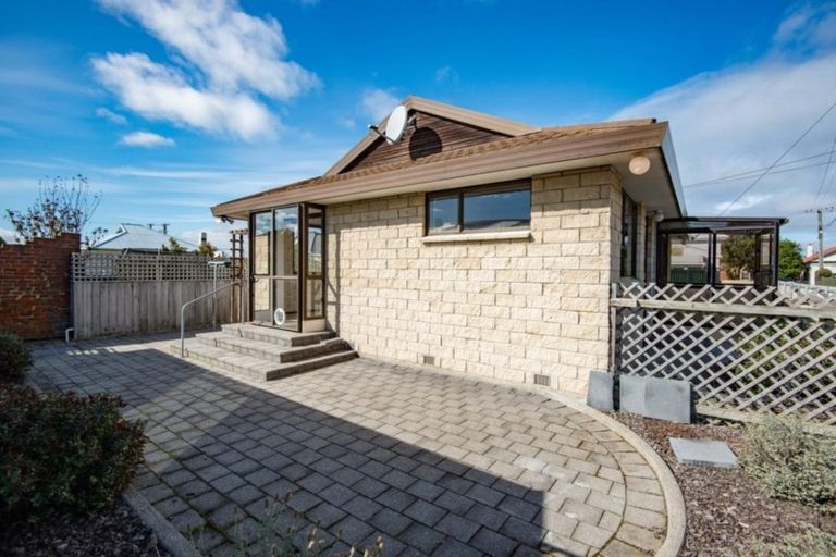 Photo of property in 40b Hargest Crescent, Saint Kilda, Dunedin, 9012