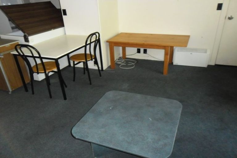 Photo of property in Te Awhina Apartments, 29/22u Sussex Street, Mount Cook, Wellington, 6021