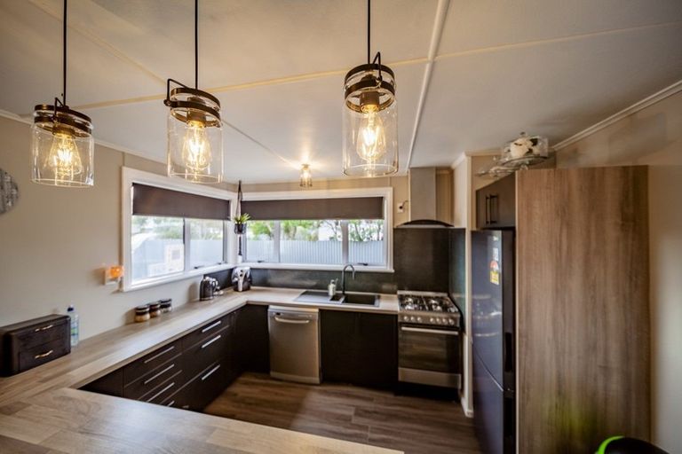 Photo of property in 27 Mclean Terrace, Waipukurau, 4200