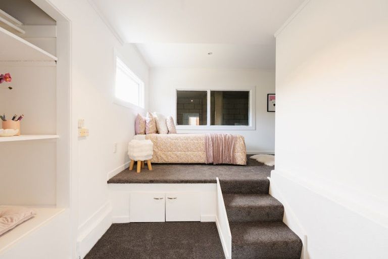 Photo of property in 477 Kaikorai Valley Road, Bradford, Dunedin, 9011