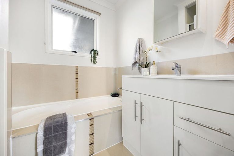 Photo of property in 53 Karen Crescent, Dinsdale, Hamilton, 3204