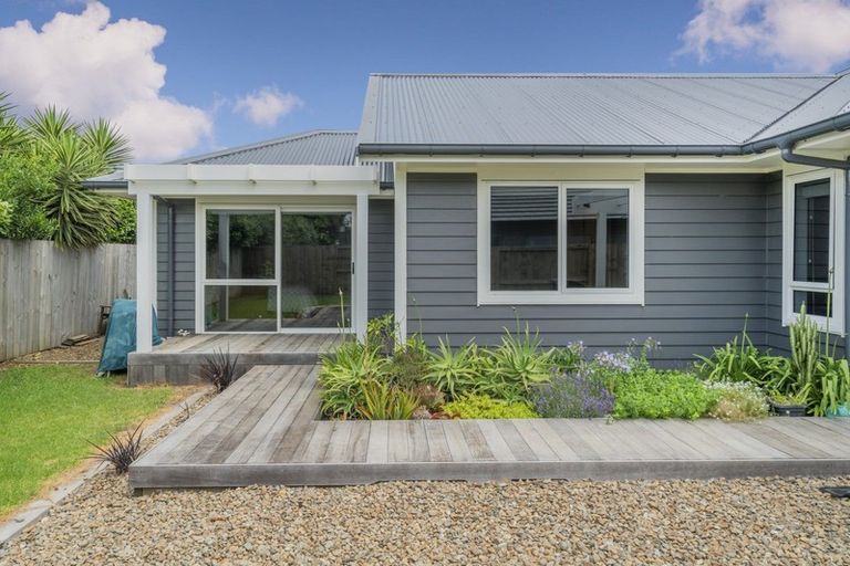 Photo of property in 94 Kupe Drive, Whitianga, 3510