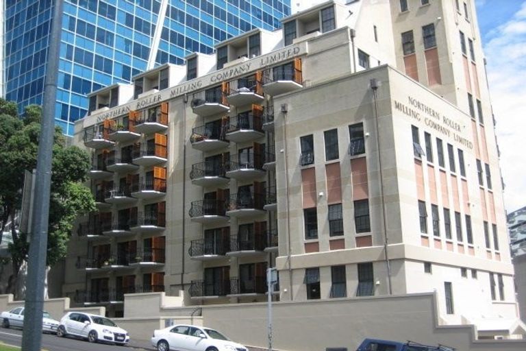 Photo of property in 23 Emily Place, Bellevue, Tauranga, 3110