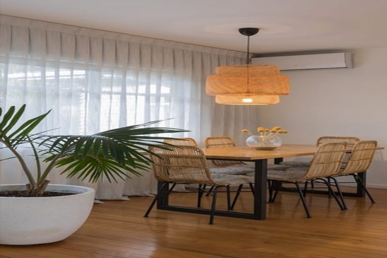 Photo of property in 42b Sherwood Avenue, Te Atatu South, Auckland, 0610