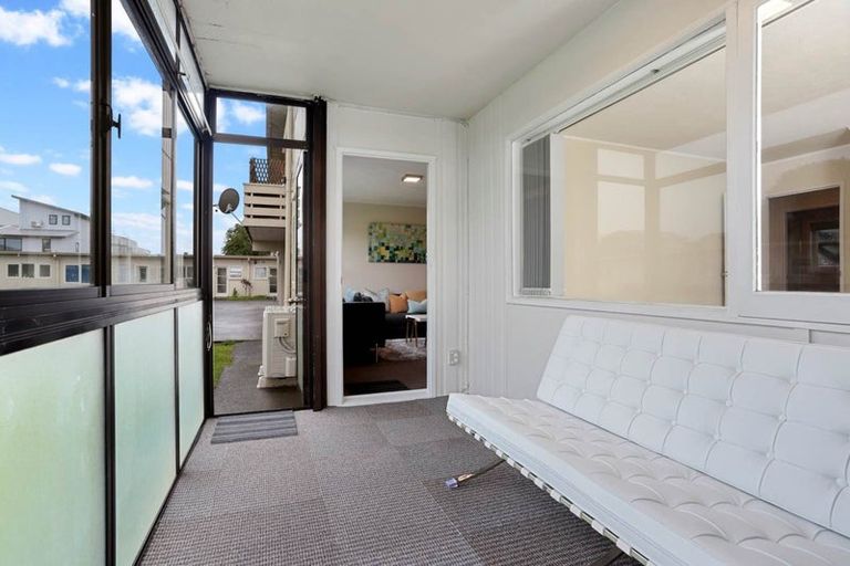 Photo of property in 11/5 Keeling Road, Henderson, Auckland, 0612