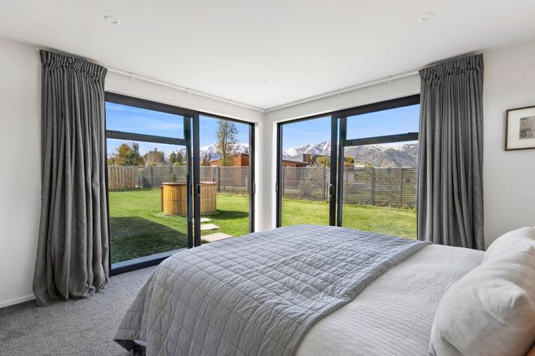 Photo of property in 17 Dingle Street, Lake Hawea, 9382