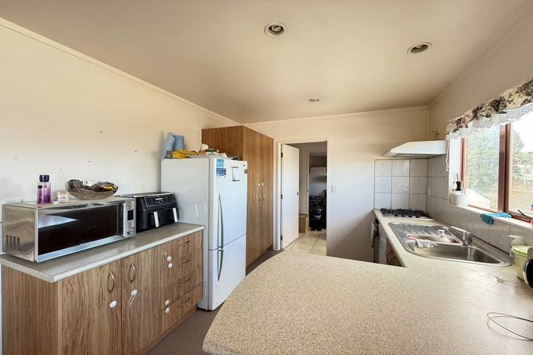 Photo of property in 9n View Road, Glenfield, Auckland, 0627