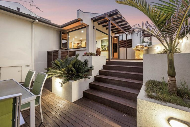 Photo of property in 145 Oceanview Road, Mount Maunganui, 3116