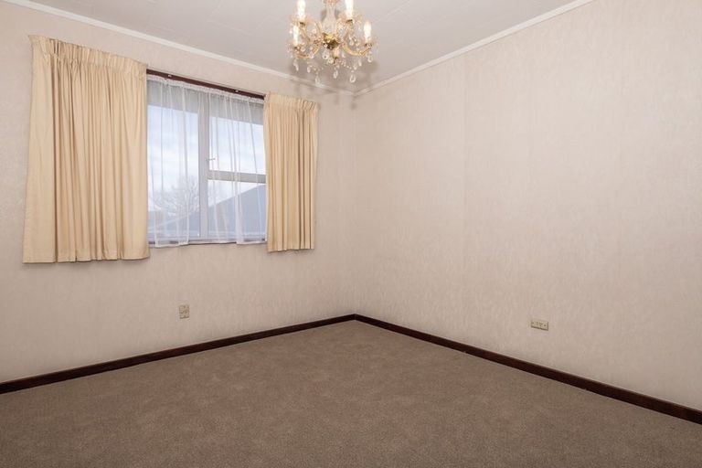 Photo of property in 44 Henley Street, Westport, 7825