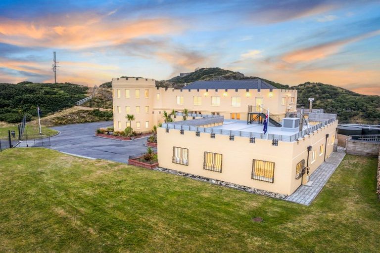 Photo of property in 430 Hawkins Hill Road, Brooklyn, Wellington, 6021