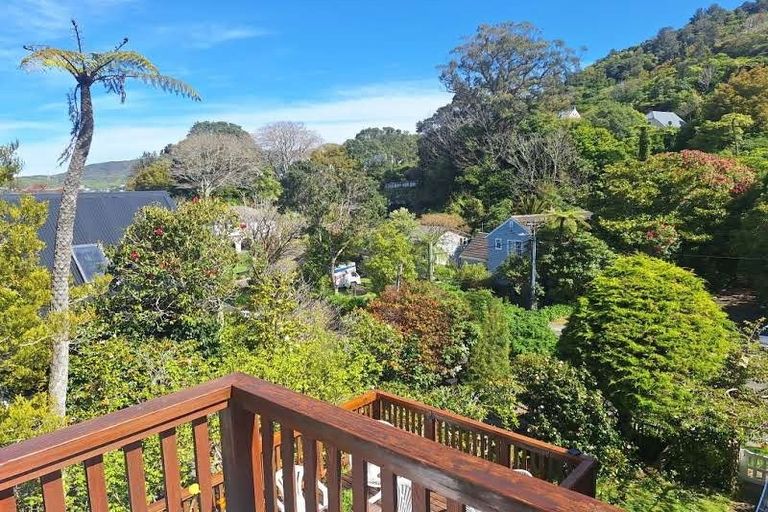 Photo of property in 49b Simla Crescent, Khandallah, Wellington, 6035