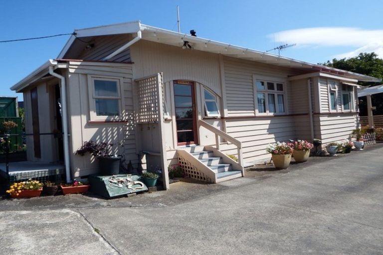 Photo of property in 17 Mill Street, Marton, 4710