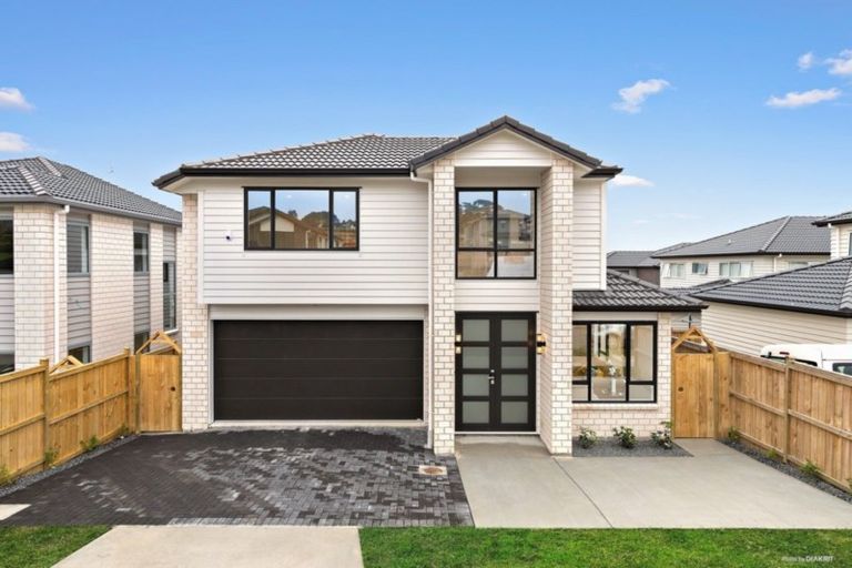 Photo of property in 25 Carrygawley Road, Flat Bush, Auckland, 2019