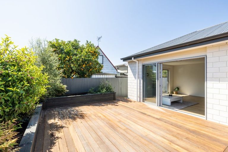 Photo of property in 33a O'dowd Road, Taradale, Napier, 4112