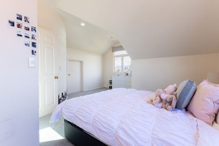 Photo of property in 15 Compass Court, Paraparaumu, 5032