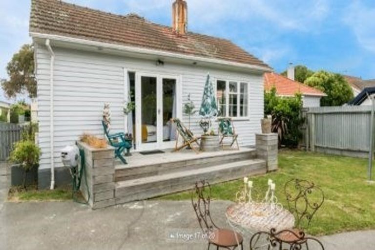 Photo of property in 35 Nuffield Avenue, Marewa, Napier, 4110
