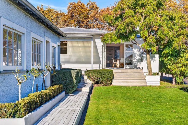 Photo of property in 109 Te Mata Road, Havelock North, 4130