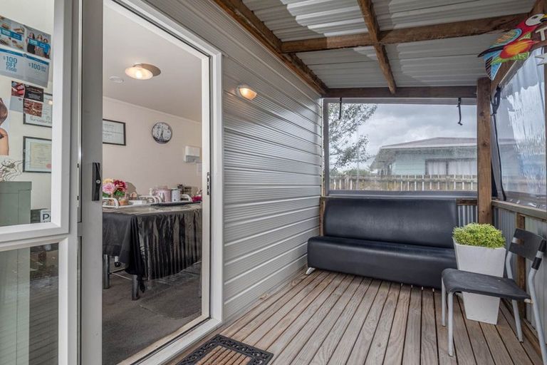 Photo of property in 26 Geordie Street, Henderson, Auckland, 0612