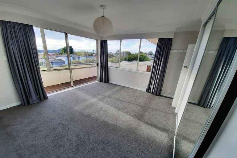 Photo of property in 32 Lewis Road, Pakuranga, Auckland, 2010