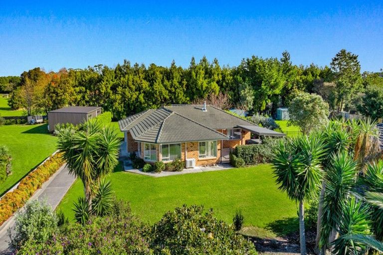 Photo of property in 7 Omana Avenue, Shelly Beach, Helensville, 0874