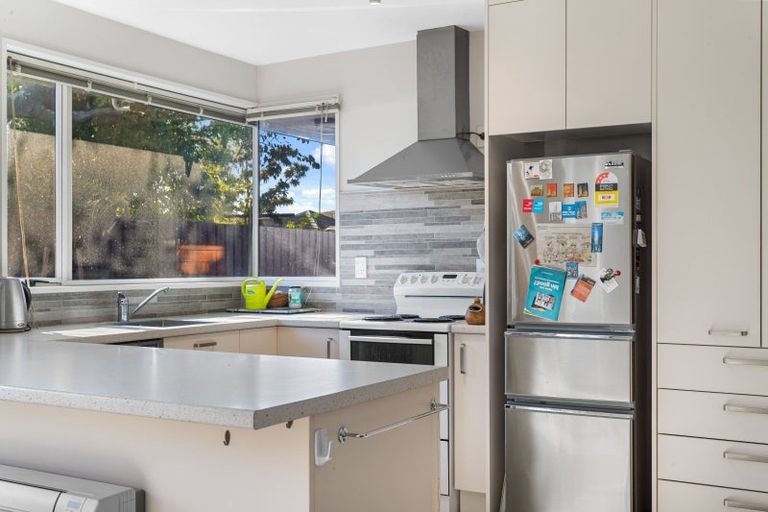 Photo of property in 2/27 Prossers Road, Saint Martins, Christchurch, 8022