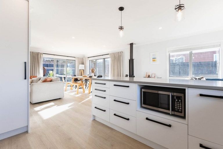 Photo of property in 19b Francis Road, Paraparaumu Beach, Paraparaumu, 5032