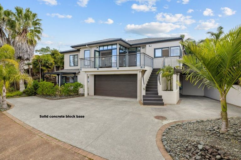 Photo of property in 5 Caversham Drive, Torbay, Auckland, 0630