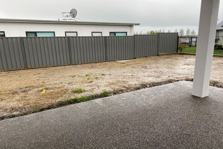 Photo of property in 1 Rangataiki Place, Awatoto, Napier, 4110