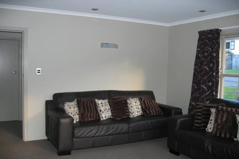Photo of property in 2a Sim Street, Johnsonville, Wellington, 6037