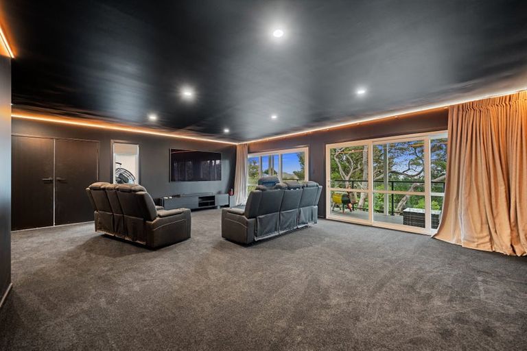 Photo of property in 132 Porritt Avenue, Chatswood, Auckland, 0626