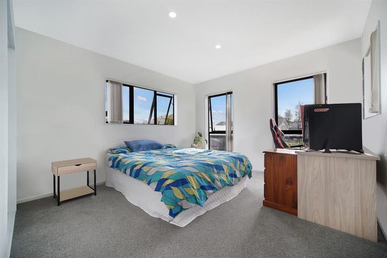 Photo of property in 5d James Road, Manurewa, Auckland, 2102