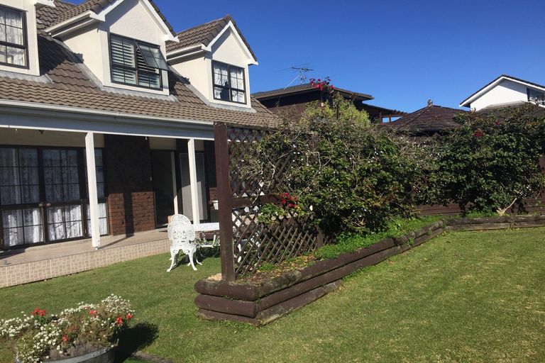 Photo of property in 1/47 Edmonton Road, Henderson, Auckland, 0612