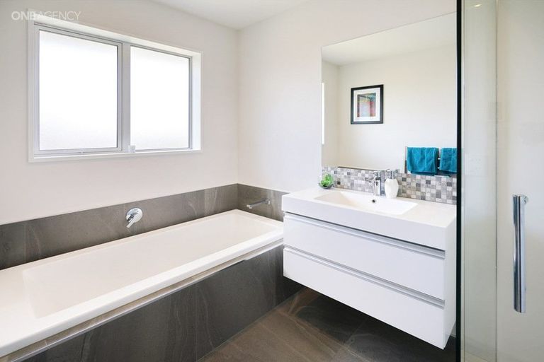 Photo of property in 8 Crampton Close, Kaiapoi, 7630