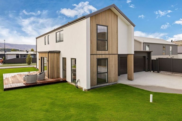 Photo of property in 38 Wallis Drive, Cromwell, 9310