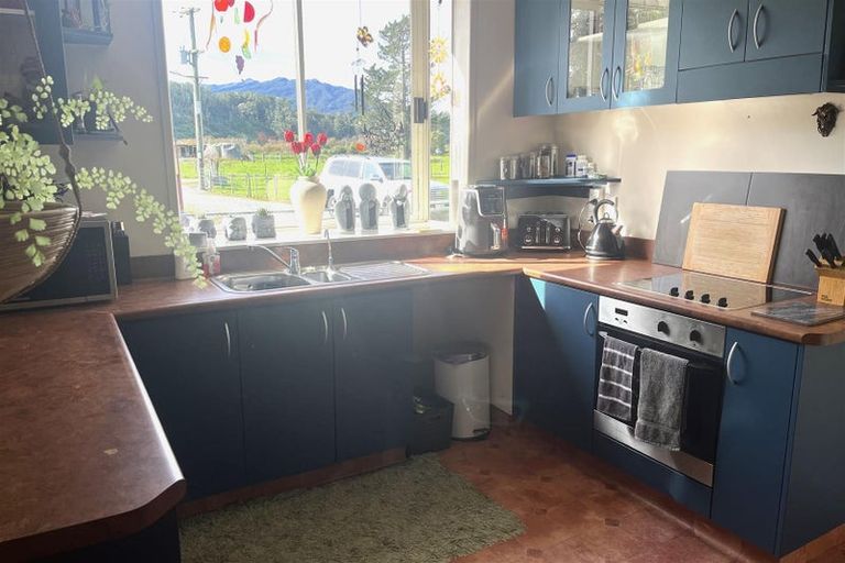 Photo of property in 200 Golf Links Road, Kaiata, Greymouth, 7805