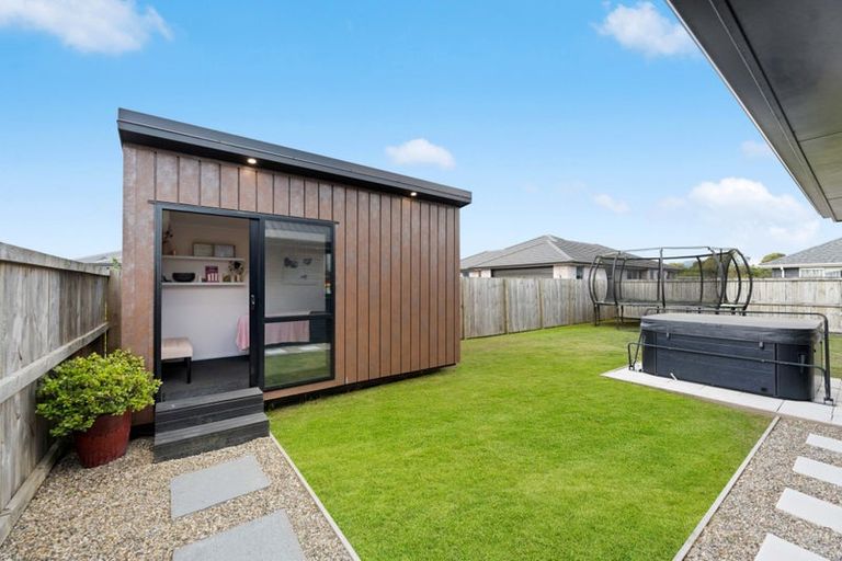 Photo of property in 37 Ruru Street, Cambridge, 3434